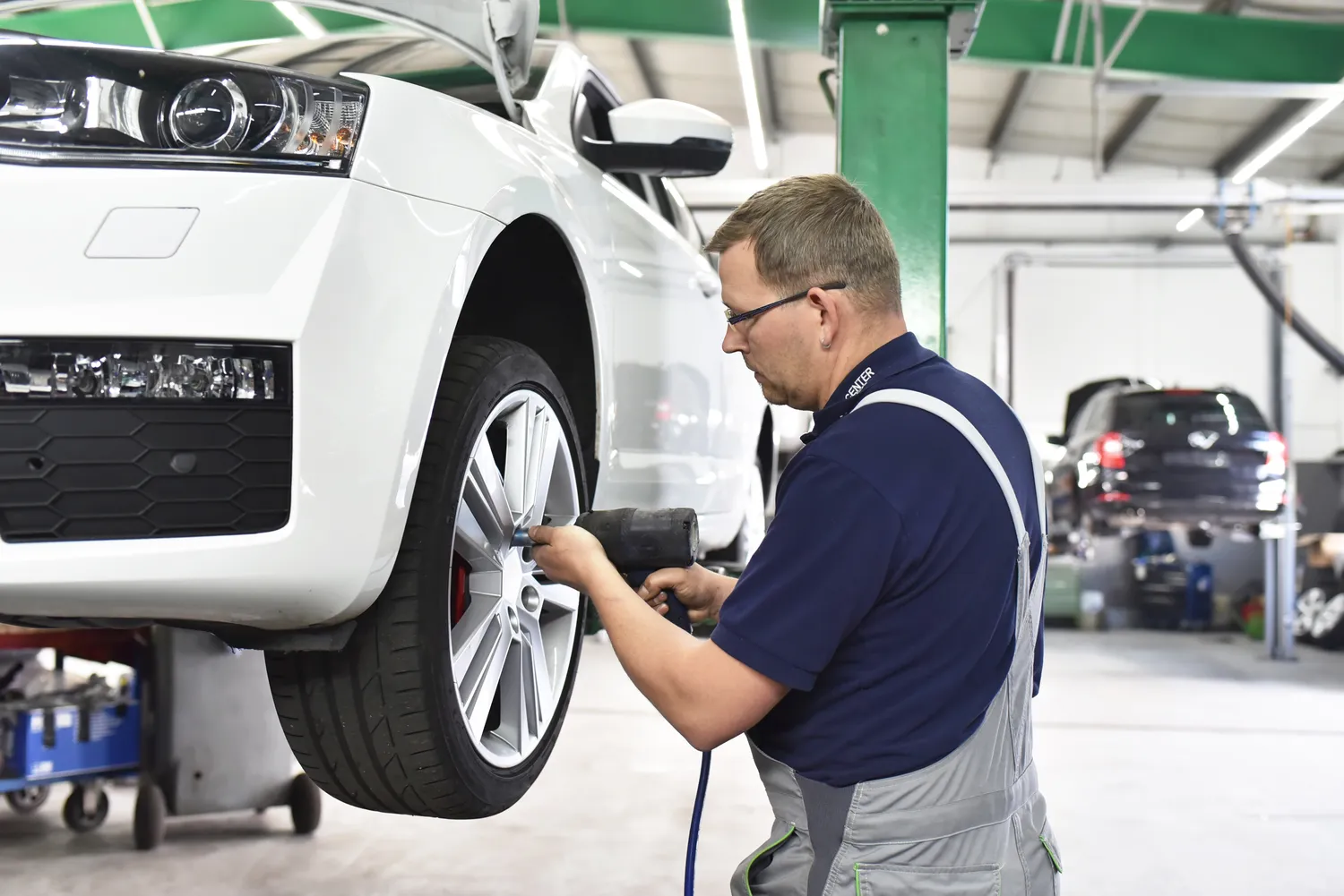 Jak sprawdzić rok opony?